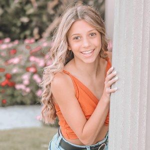 Meet your Posher, Avery